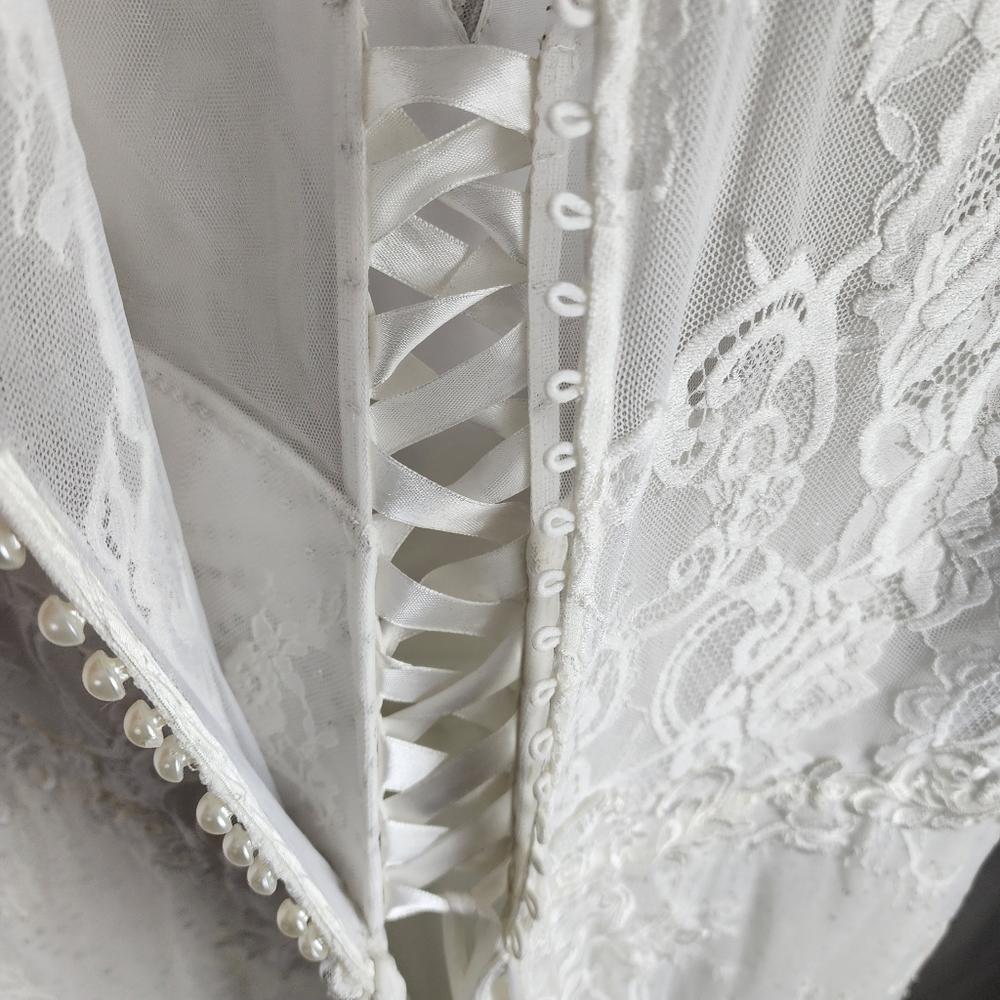 Never worn Svetlana Bridal Couture Plus Size Wedding Dress - Picture 12 of 16